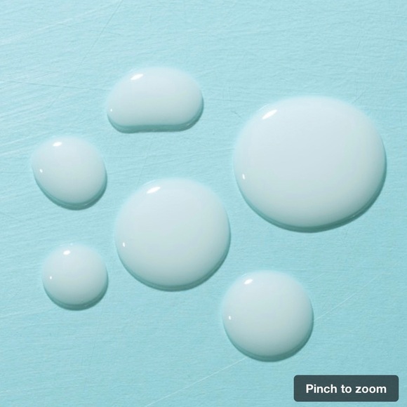 NEW Kate Somerville HydraKate Recharging Serum with Hyaluronic Acid - Picture 4 of 7